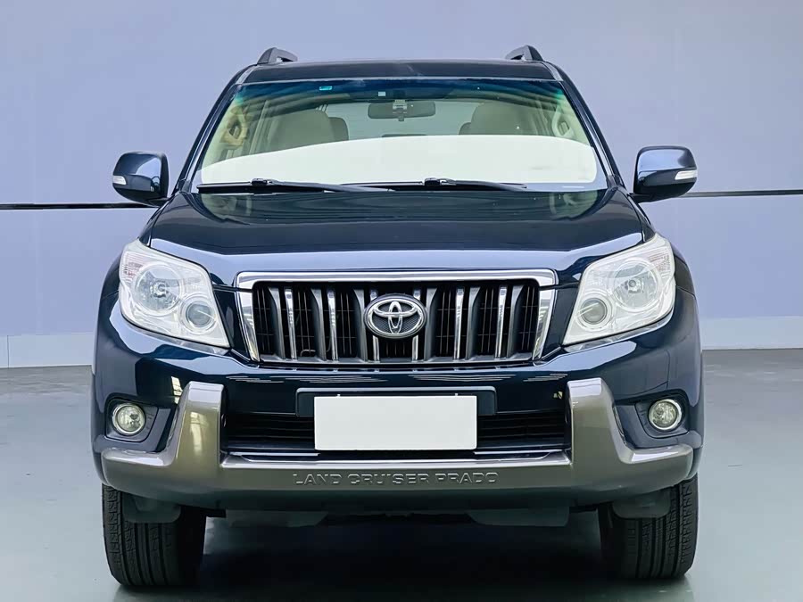 Toyota Land Cruiser Prado 2010 immagine di auto #3