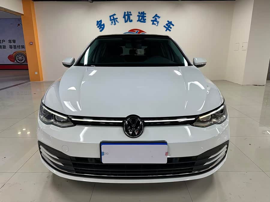Volkswagen Golf 2022 car image #3