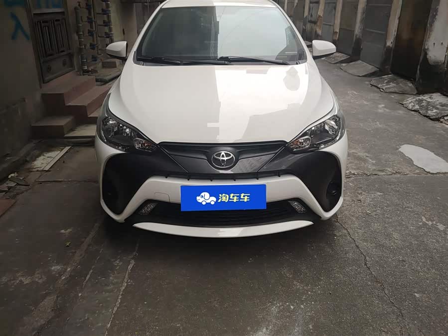Toyota Yaris L Zhixiang 2022 صورة سيارة #3