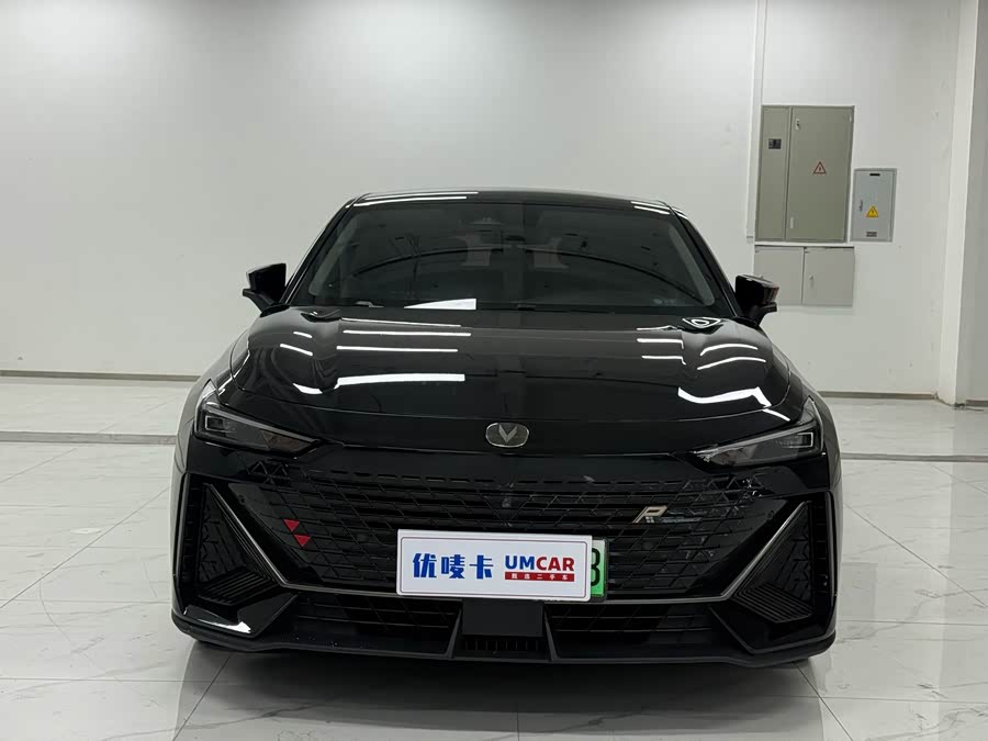 Changan UNI-V iDD 2023 car image #3