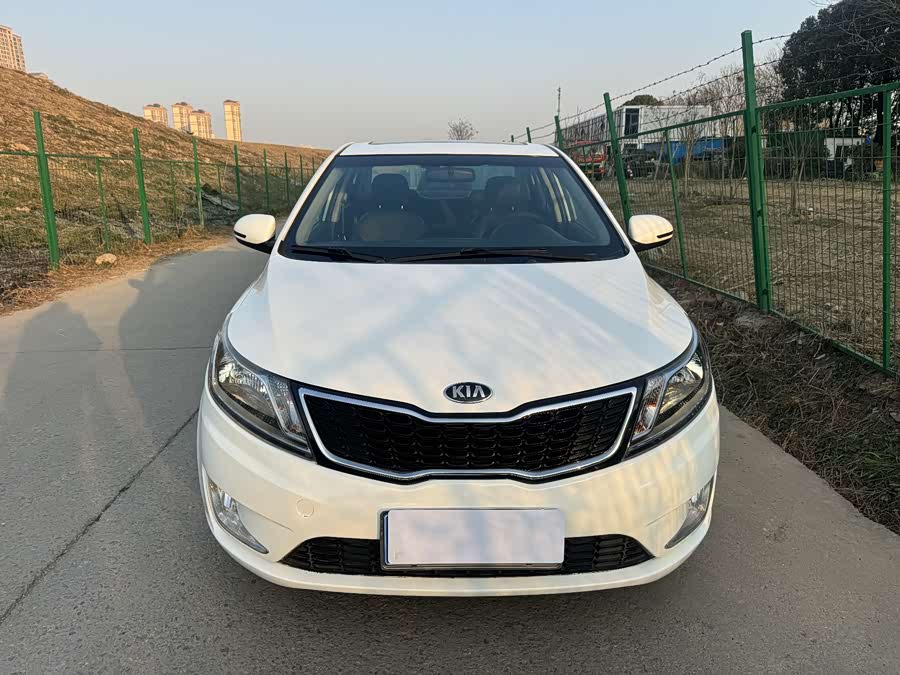 Kia K2 2013 image de voiture #3