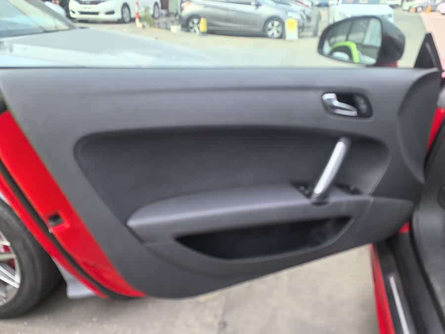 Audi TT 2010 car image #3