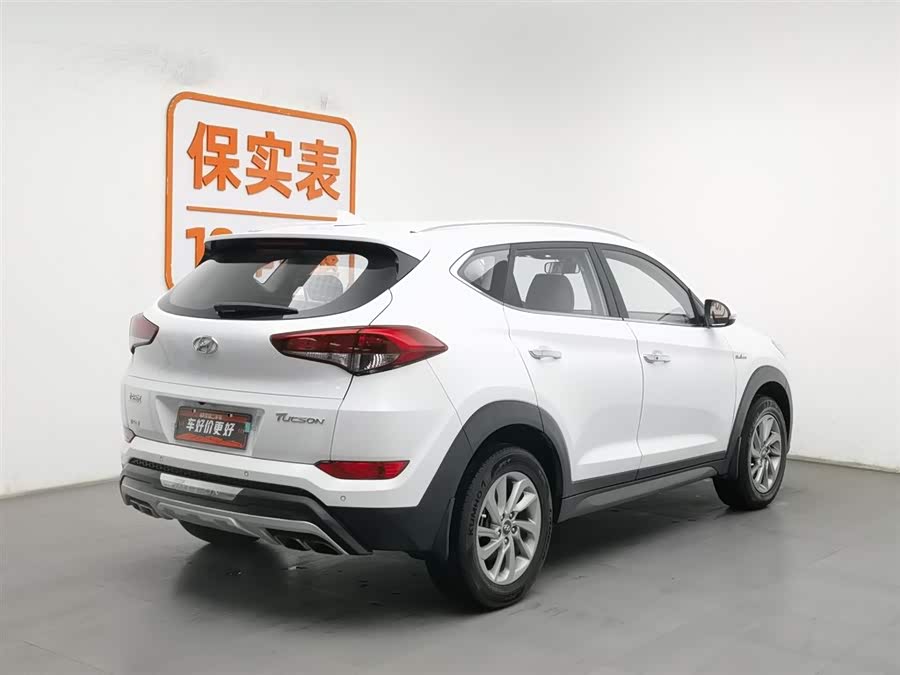 Hyundai Tucson 2016 car image #3