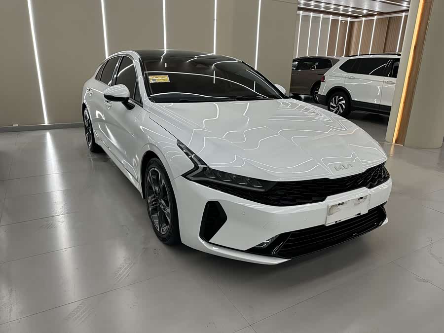 Kia K5 2022 car image #3