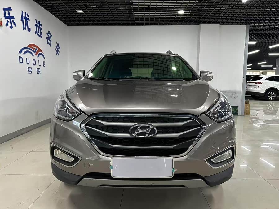 Hyundai ix35 2015 car image #3