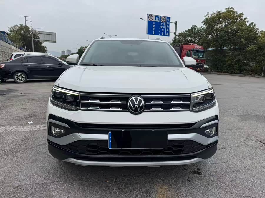 Volkswagen T-Cross 2021 car image #3
