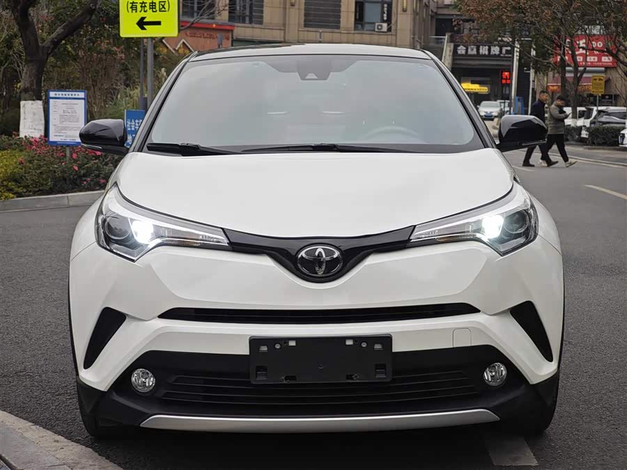 Toyota Izoa 2019 car image #3