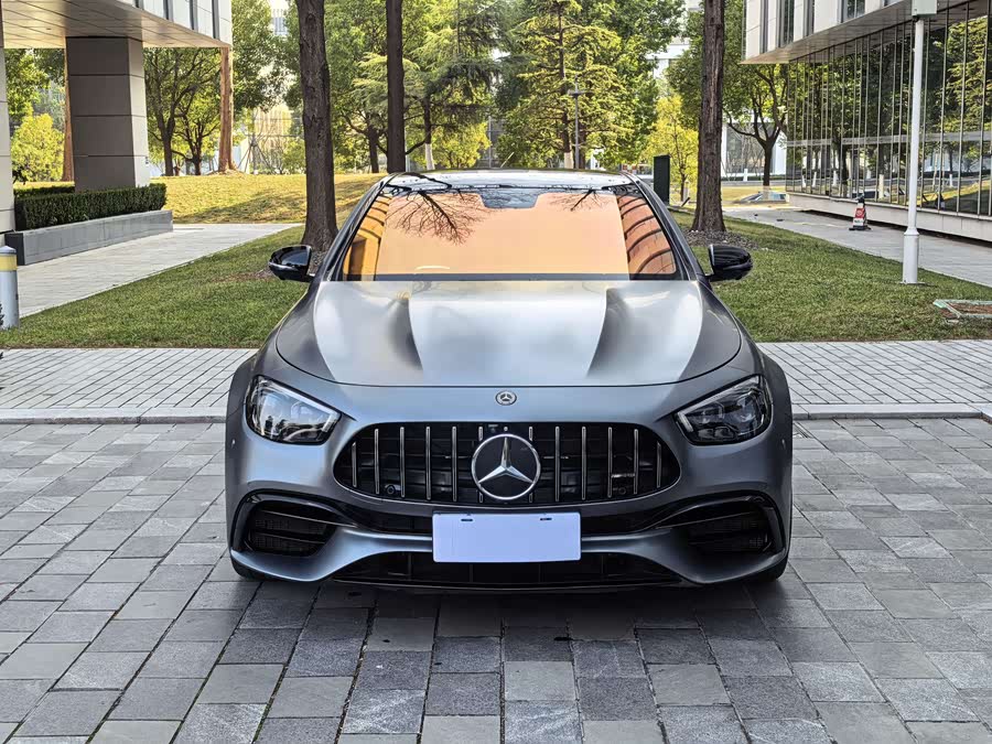 Mercedes-Benz E AMG 2021 صورة سيارة #3
