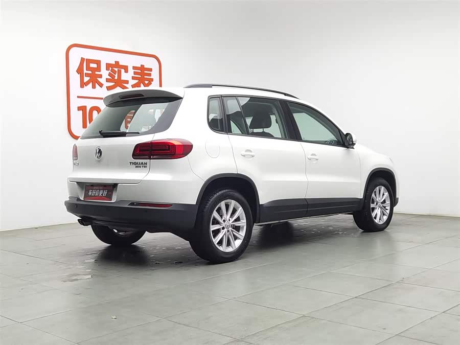 Volkswagen Tiguan 2019 car image #3