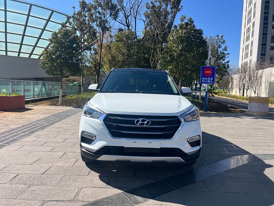 Hyundai ix25 2019 #3 Hyundai ix25 2019 car image #3