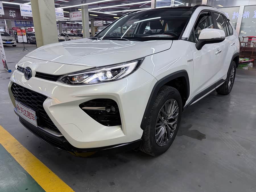 Toyota Wildlander 2023 #3 Toyota Wildlander 2023 изображение автомобиля #3