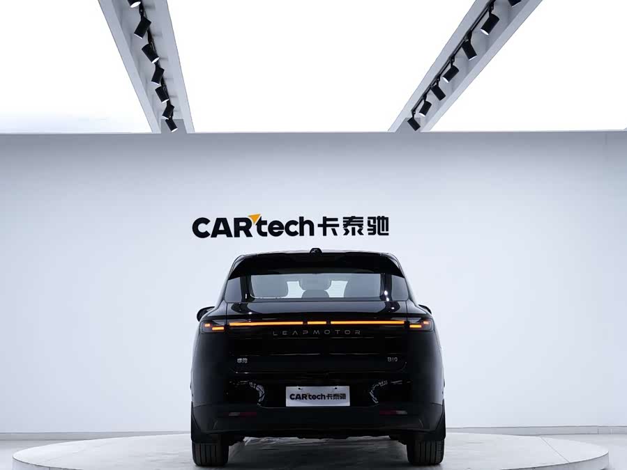 零跑汽车 零跑B10 2025 汽车图片 #3