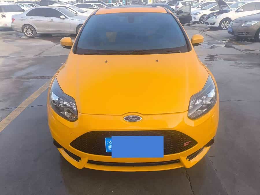 Ford Focus (Imported) 2014 صورة سيارة #3