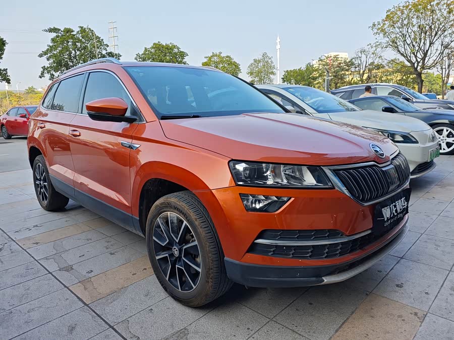 Skoda Karoq 2019 car image #3