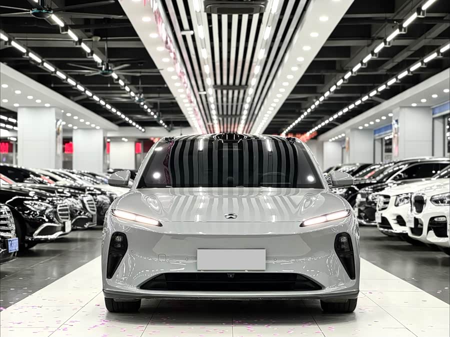 蔚来 蔚来ET5 2022 汽车图片 #3