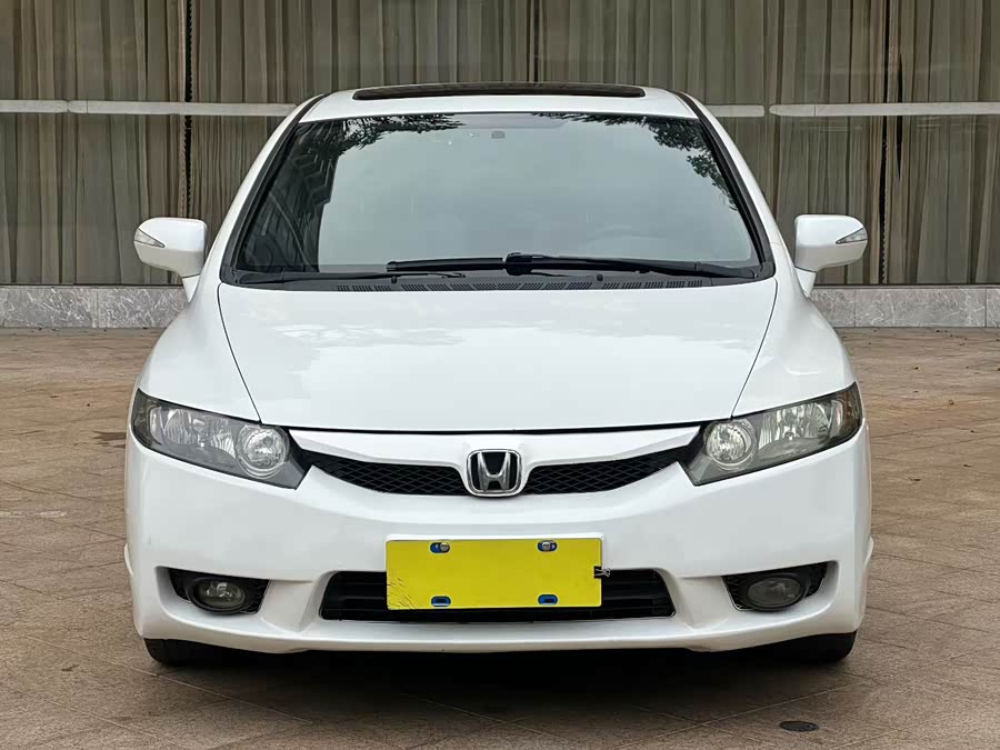 Honda Civic 2010 imagen de coche #3