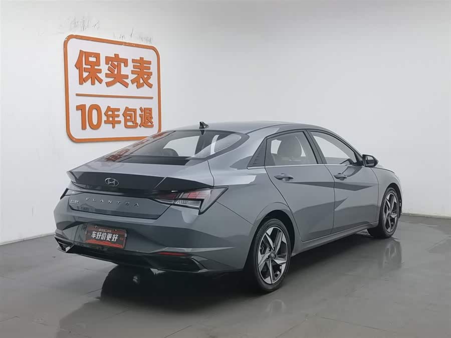 Hyundai Elantra 2023 car image #3