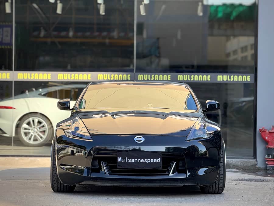 Nissan 2011 car image #3