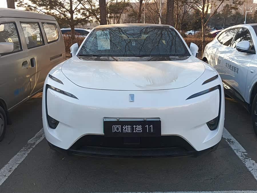 Avatr 11 2024 #3 Avatr 11 2024 car image #3
