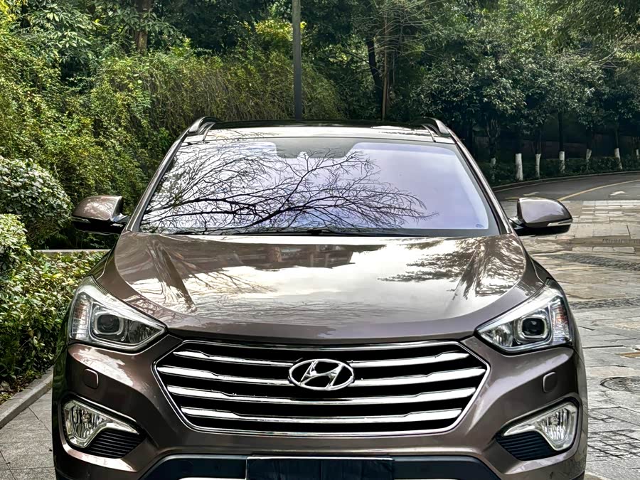 Hyundai Grand Santa Fe 2015 car image #3