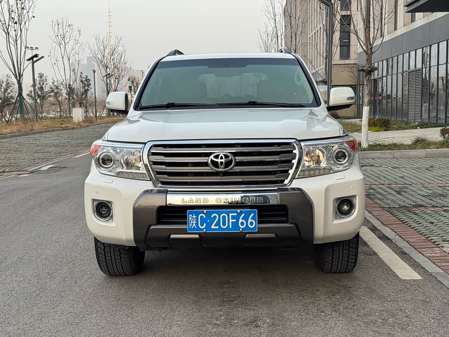 Toyota Land Cruiser 2016 car image #3