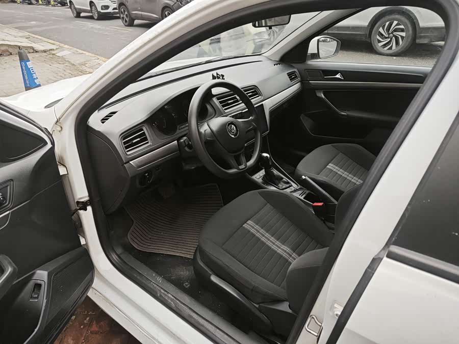 Volkswagen Lavida 2023 car image #3