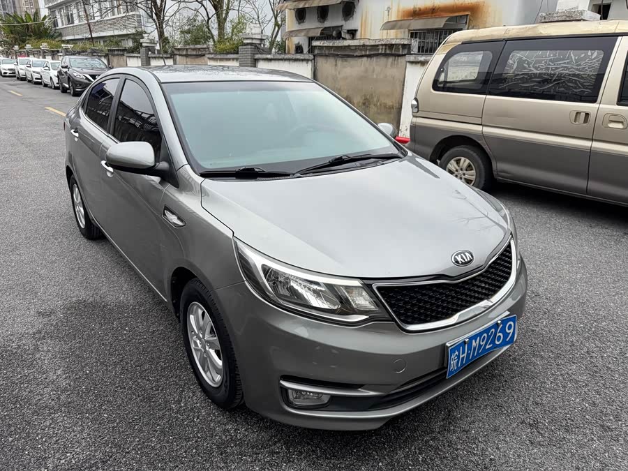 Kia K2 2015 imagen de coche #3