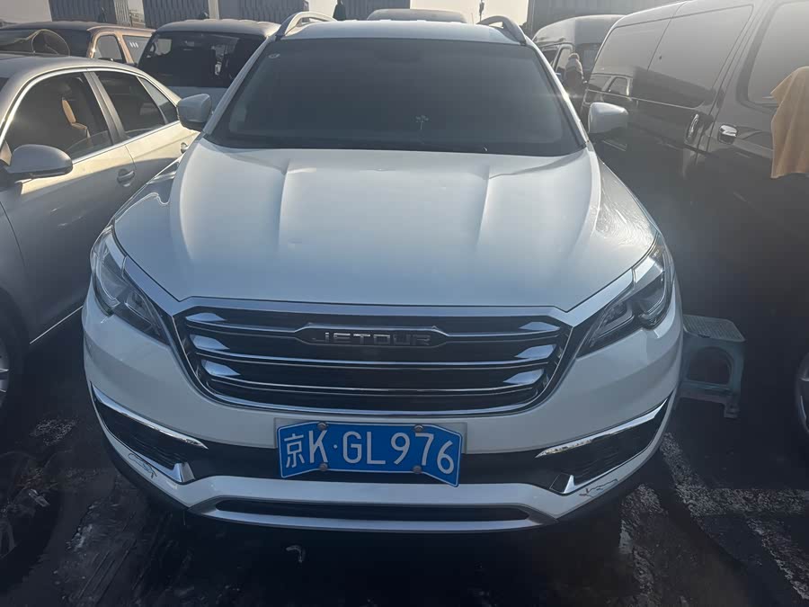 X70M 2019 car image #3
