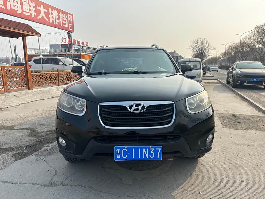 Hyundai Santa Fe Classic 2010 car image #3