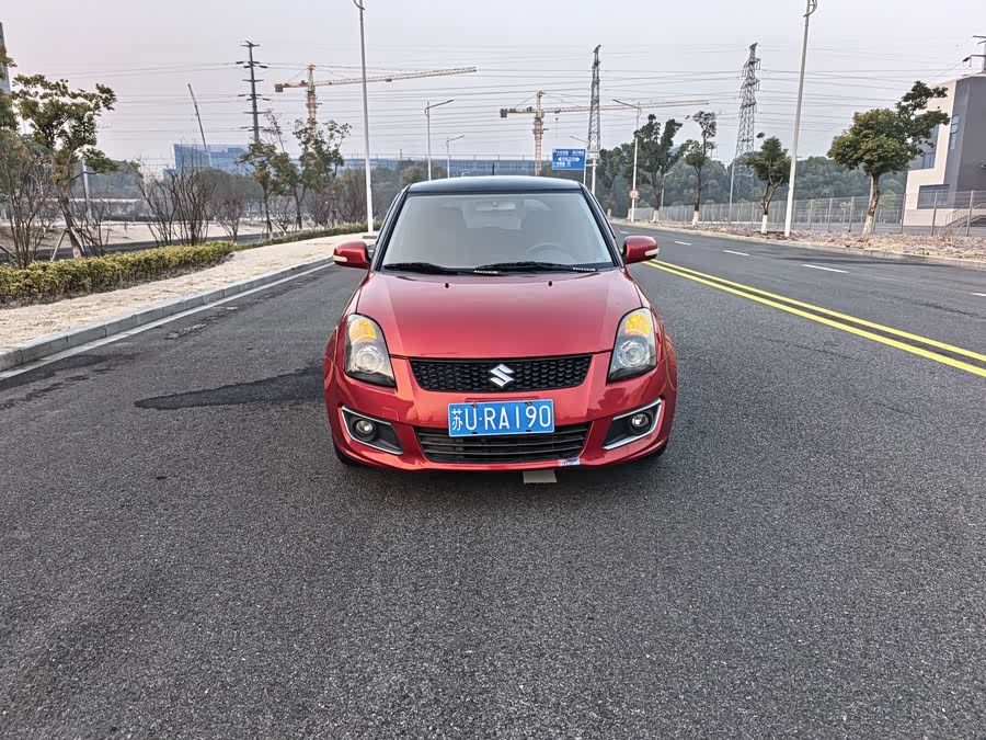 Suzuki Swift 2015 car image #3