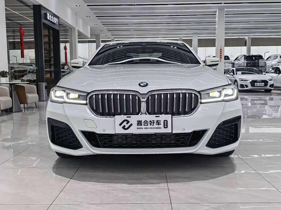 BMW 5 Series 2024 #3 BMW 5 Series 2024 car image #3