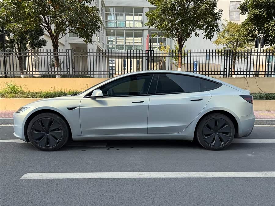 特斯拉 Model 3 2024 汽车图片 #3