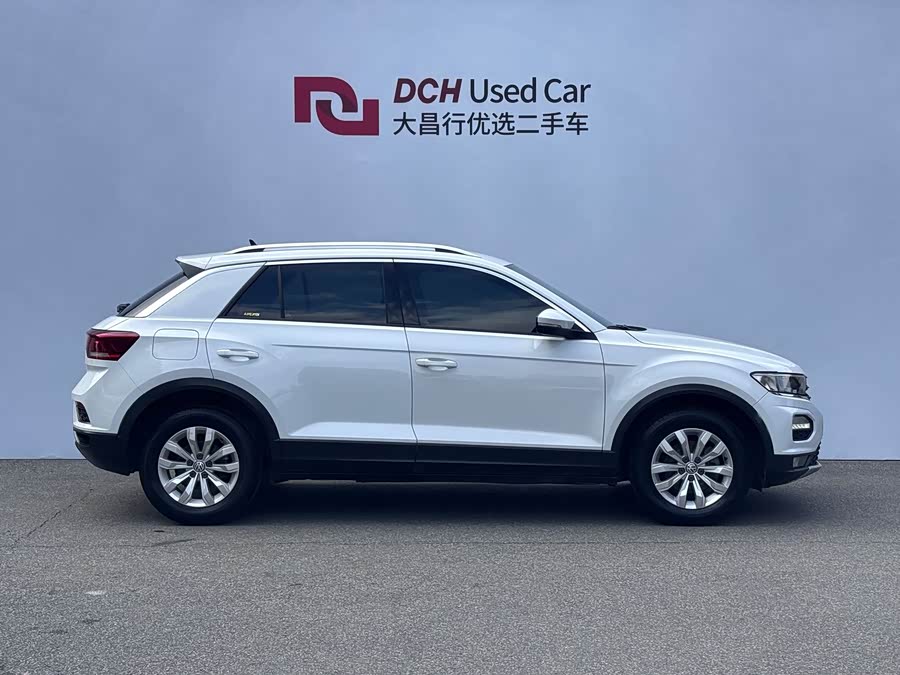Volkswagen T-Roc 2019 car image #3