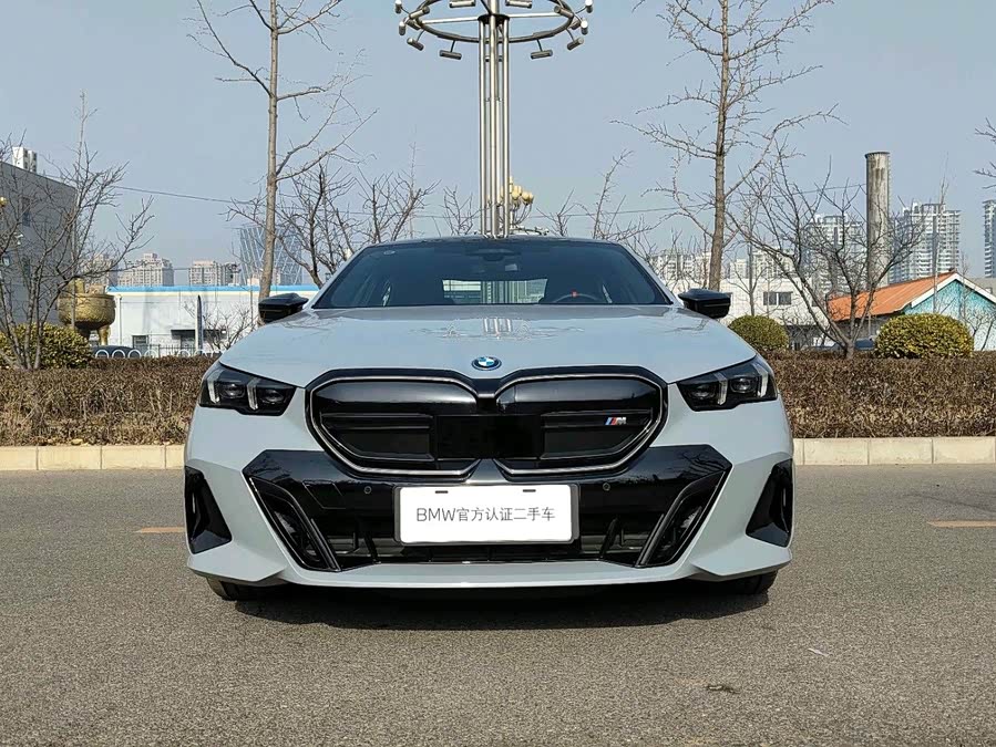 BMW i5 M60 #3 BMW i5 M60 صورة سيارة #3