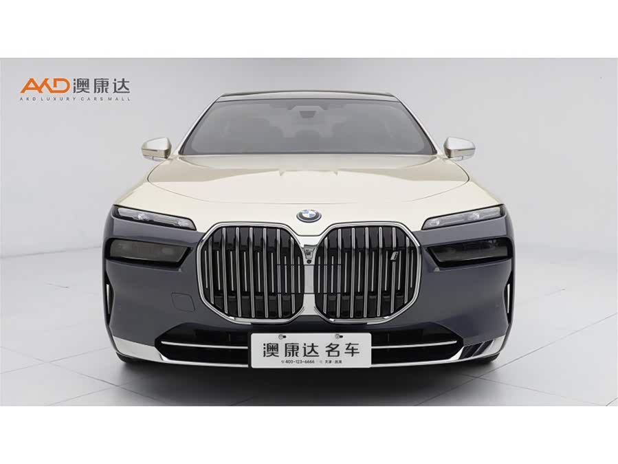 BMW i7 2023 #3 BMW i7 2023 изображение автомобиля #3