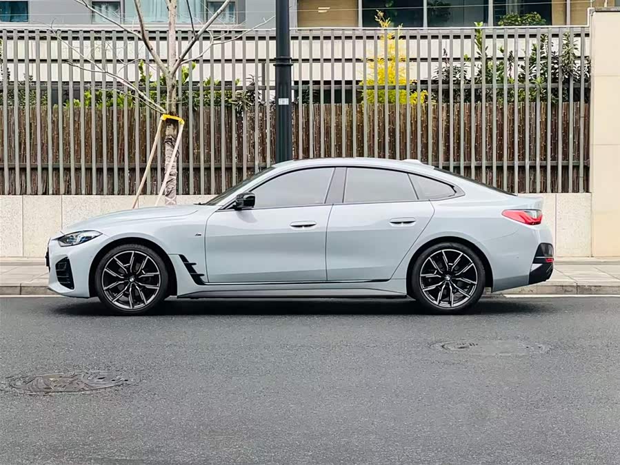 BMW 4 Series 2023 car image #3