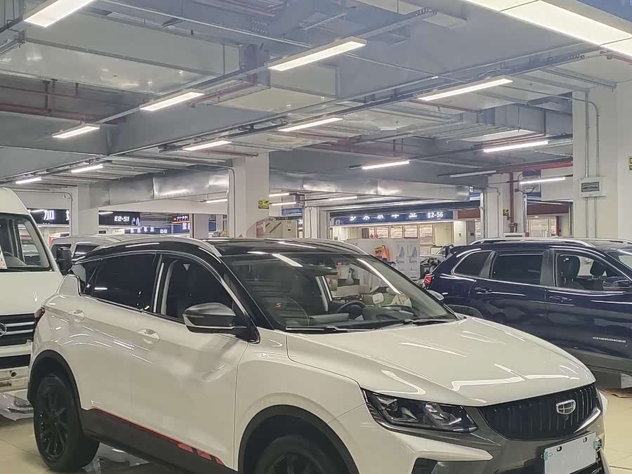 GEELY Coolray 2023 car image #3