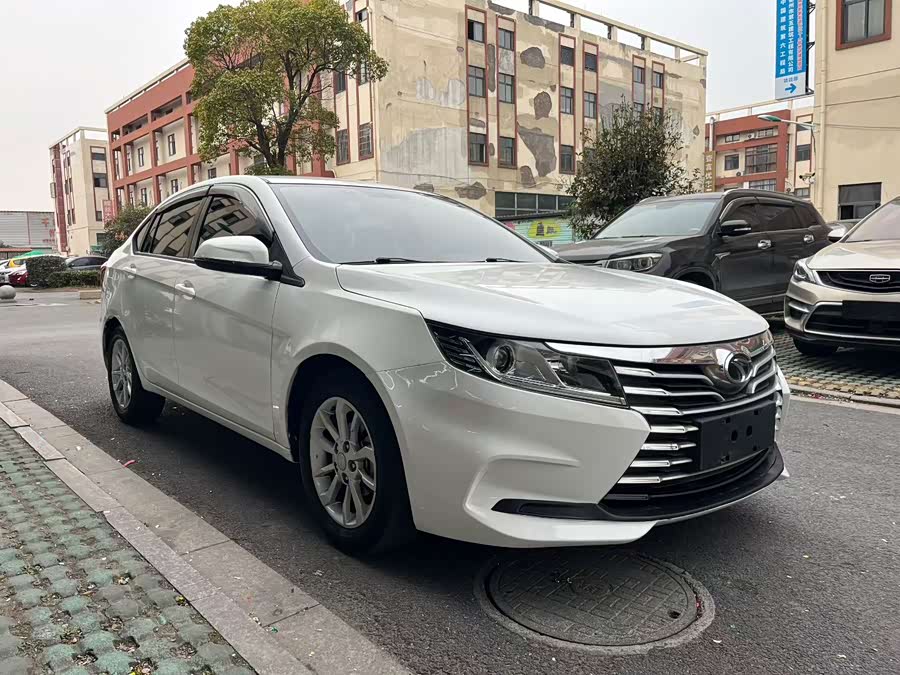 Soueast A5 Wing Dance 2019 #3 Soueast A5 Wing Dance 2019 car image #3