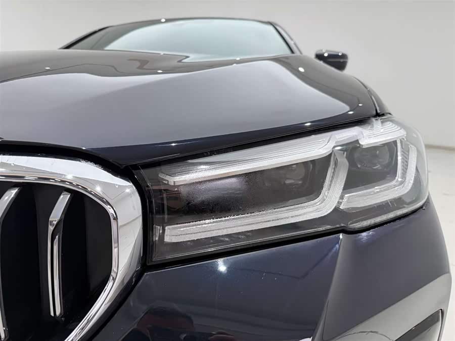 BMW 5 Series New Energy 2022 car image #3