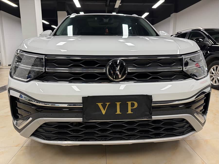 Volkswagen Tharu 2023 car image #3