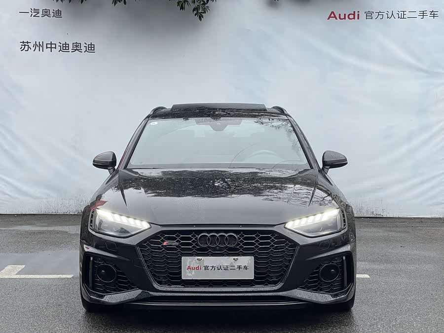 Audi RS 4 2023 car image #3