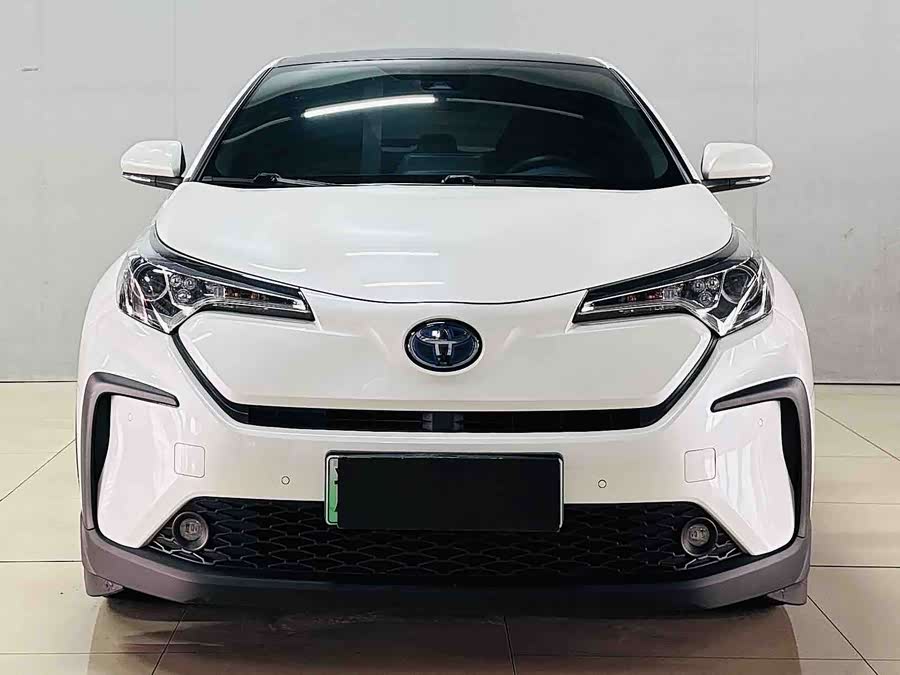 Toyota C-HR EV 2021 immagine di auto #3