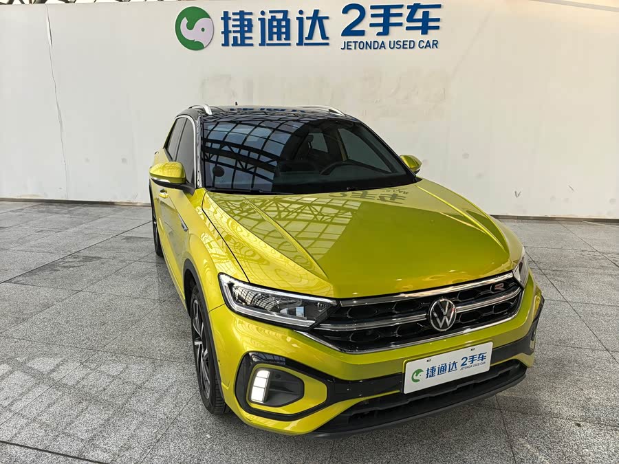 Volkswagen T-Roc 2023 car image #3
