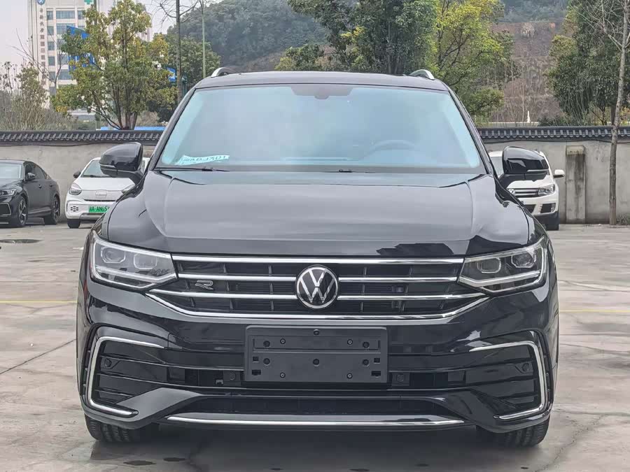 Volkswagen Tiguan L 2024 #3 Volkswagen Tiguan L 2024 car image #3