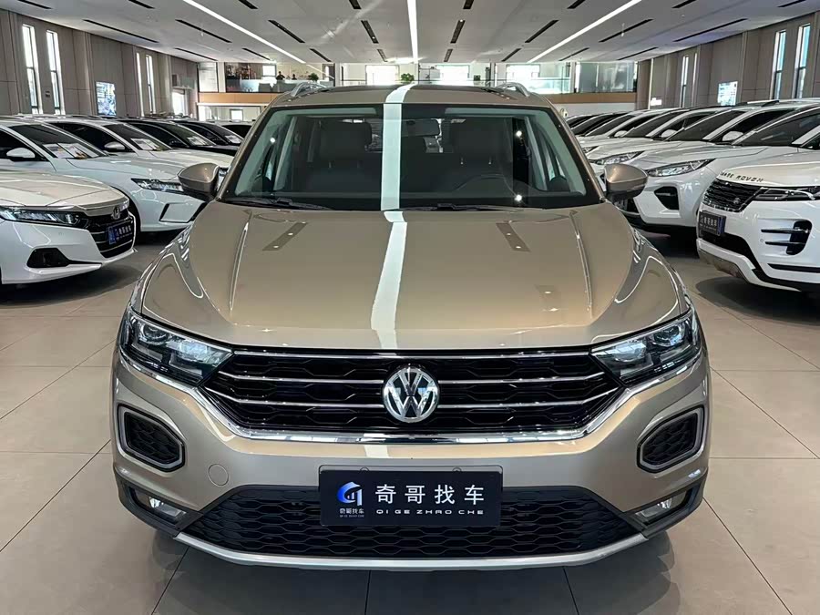 Volkswagen T-Roc 2020 car image #3