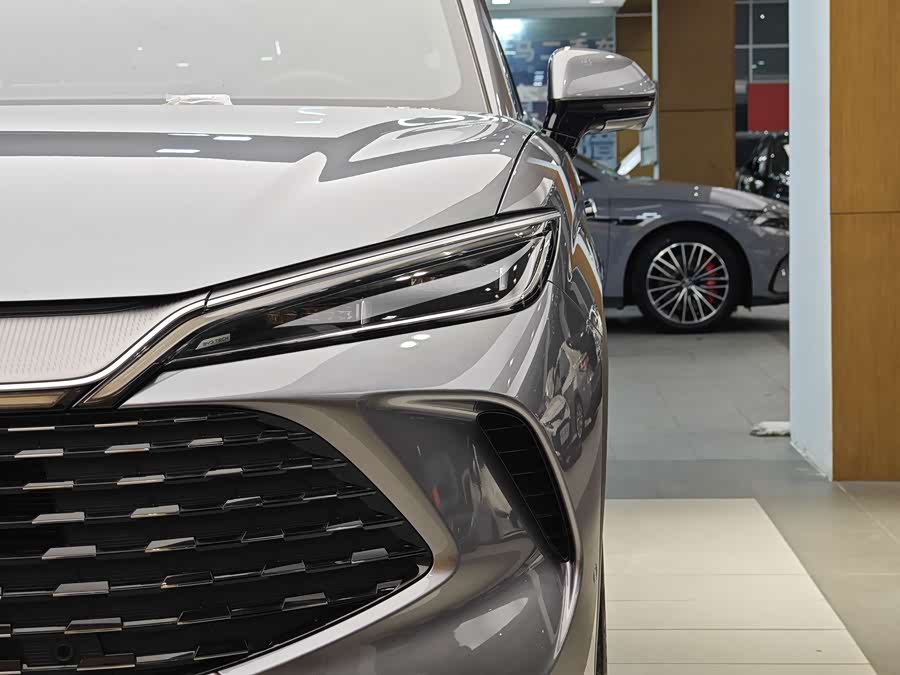 BYD SongL DM-i 2025 car image #3