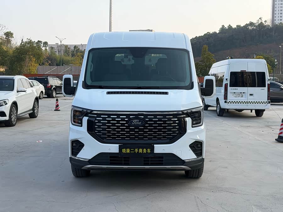 Ford Transit T8 2024 car image #3