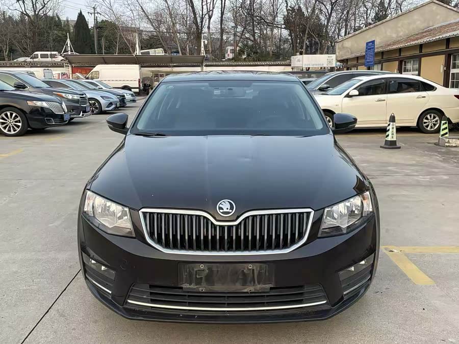 Skoda Octavia 2016 car image #3