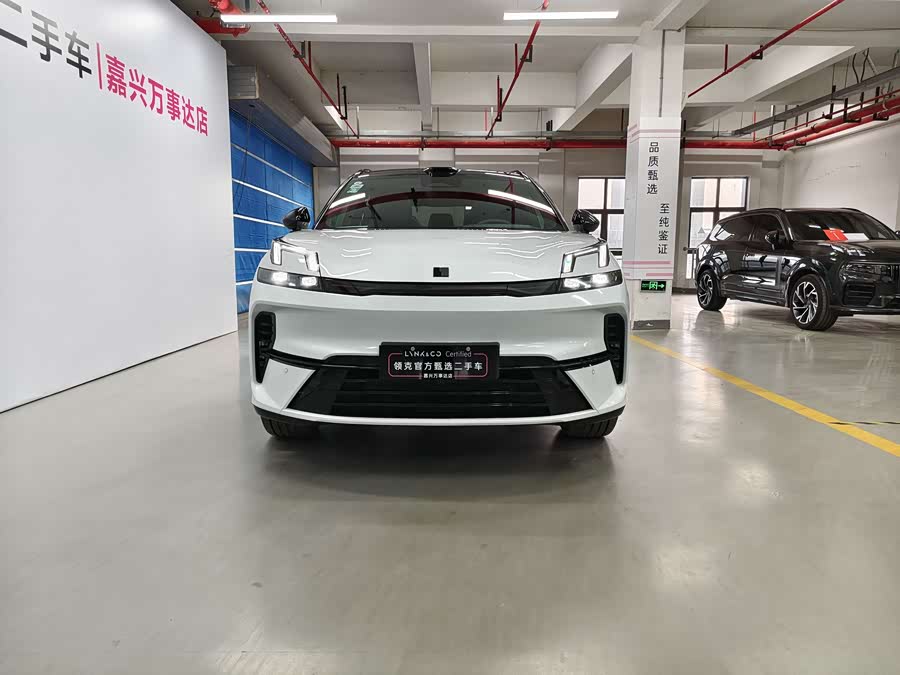 Lynk & Co 08 EM-P 2025 #3 Lynk & Co 08 EM-P 2025 car image #3