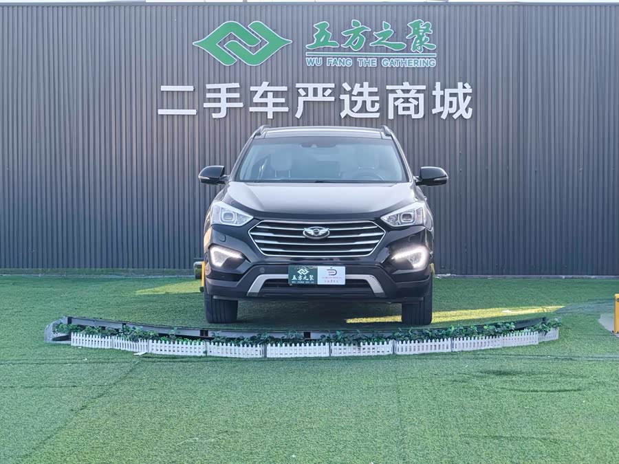 Hyundai Grand Santa Fe 2015 #3 Hyundai Grand Santa Fe 2015 car image #3